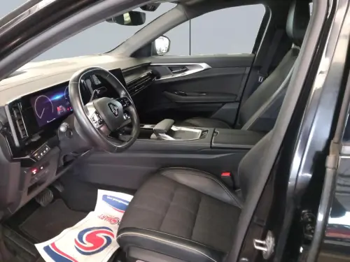 Renault Austral E TECH HYBRID 200 ICONIC - Photo 9