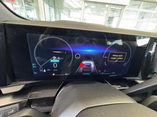 Renault Austral E-Tech hybrid 200 Iconic - Photo 13