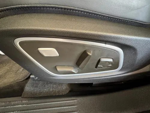 Renault Austral E-Tech hybrid 200 Iconic - Photo 19