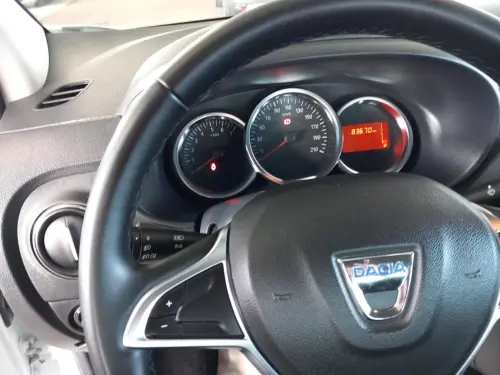 Dacia Lodgy TCe 115 7 places Advance - Photo 13