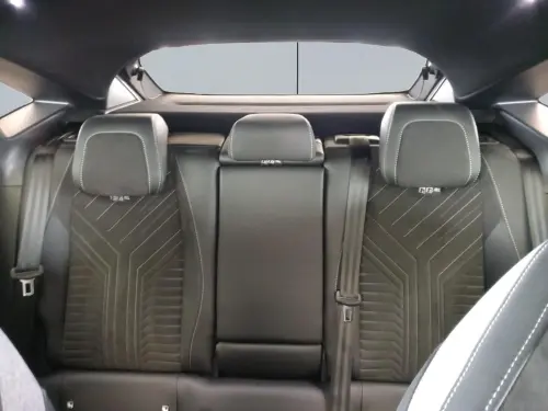 Peugeot 3008 Hybrid 136 e-DCS6 GT - Photo 15