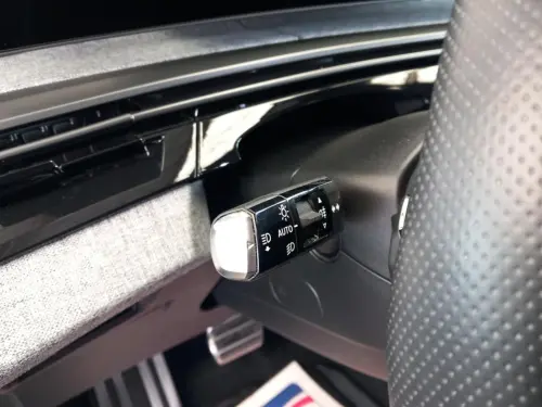 Peugeot 3008 Hybrid 136 e-DCS6 GT - Photo 21