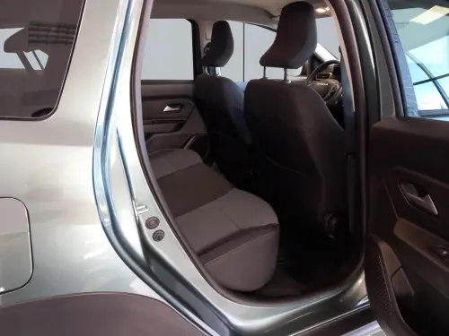 Dacia Duster TCe 150 4x2 EDC Extreme - Photo 17