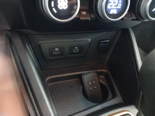 Dacia Duster TCe 150 4x2 EDC Extreme - Photo 22