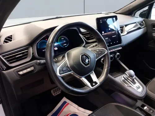 Renault Captur E-Tech hybride 145 Engineered - Photo 12