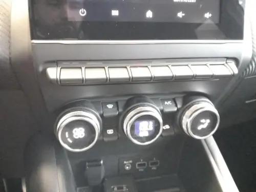 Renault Captur E-Tech hybride 145 Engineered - Photo 24