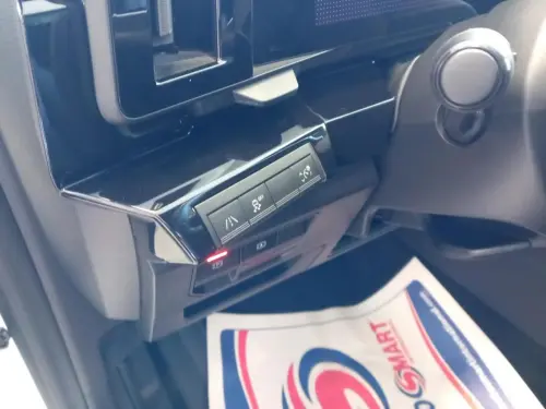 Renault Austral E-Tech hybrid 200 Techno - Photo 20