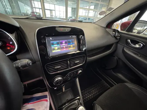 Renault Clio Clio TCe 90 Intens - Photo 14