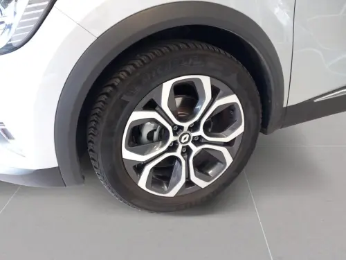 Renault Captur E-Tech hybride 145 Techno - Photo 8