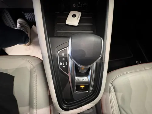 Renault Captur E-Tech hybride 145 Iconic - Photo 22