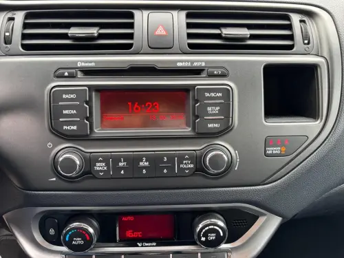 Kia Rio 1.2L 85 ISG Active - Photo 20