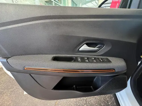 Dacia Sandero TCe 110 Stepway Extreme - Photo 10