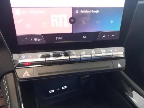 Renault Austral E-Tech hybrid 200 Techno - Photo 21