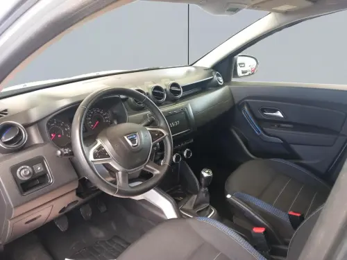 Dacia Duster TCe 90 FAP 4x2 15 ans - Photo 11