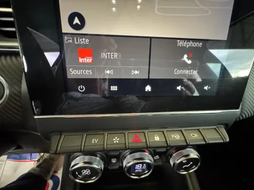 Renault Captur E-Tech full hybrid 145 Engineered - Photo 21