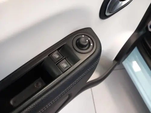 Renault Twingo E-Tech Twingo III E-Tech Techno - Photo 10