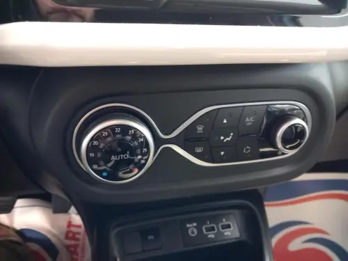 Renault Twingo E-Tech Twingo III E-Tech Techno - Photo 20