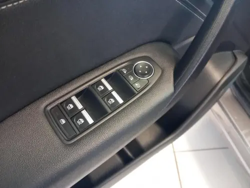 Renault Captur E-Tech full hybrid 145 Techno - Photo 10