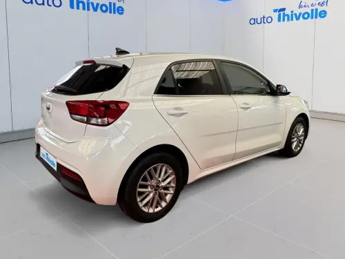 Kia Rio 1.2L 84 ch ISG Design - Photo 4