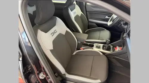 Dacia Duster Mild Hybrid 130 4x4 Journey - Photo 16