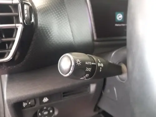 Citroën C4 PureTech 130 S&S EAT8 Shine - Photo 20