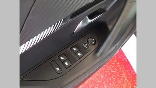Peugeot 2008 PureTech 130 S&S EAT8 Allure - Photo 10