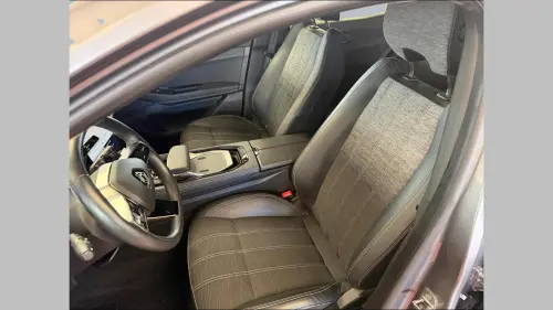 Renault Austral E-Tech hybrid 200 Techno - Photo 9