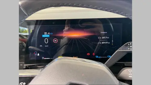 Renault Austral E-Tech hybrid 200 Techno - Photo 13