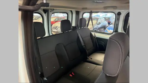 Renault Trafic Trafic Combi L1 dCi 145 Energy S&S Life - Photo 21