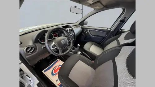 Dacia Duster dCi 110 4x2 Black Touch 2017 - Photo 11
