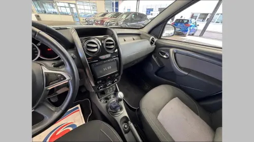 Dacia Duster dCi 110 4x2 Black Touch 2017 - Photo 14
