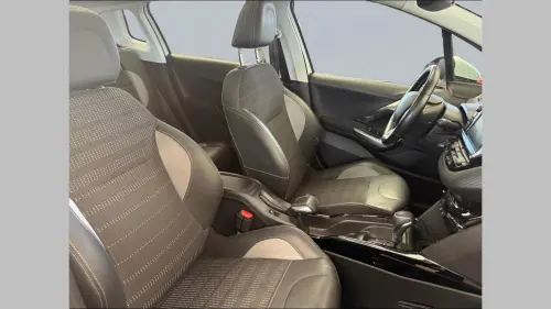 Peugeot 2008 BlueHDi 120ch S&S EAT6 Allure - Photo 16