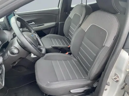 Dacia Sandero TCe 90 - 22 Confort - Photo 9