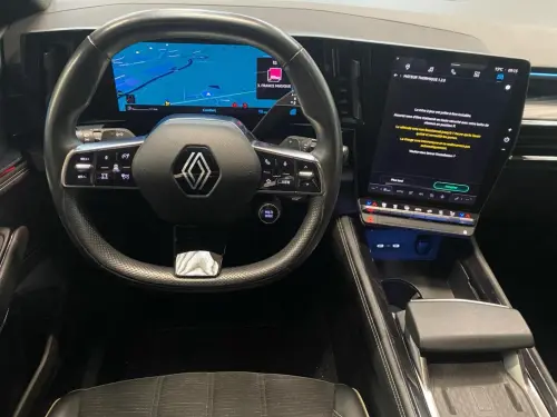 Renault Austral E-Tech hybrid 200 Iconic - Photo 11