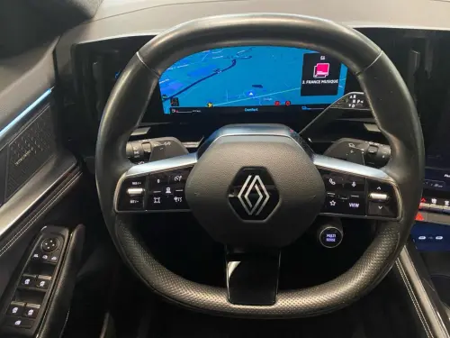 Renault Austral E-Tech hybrid 200 Iconic - Photo 12