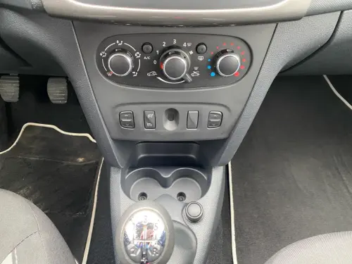 Dacia Sandero TCe 90 E6 Stepway Prestige - Photo 14