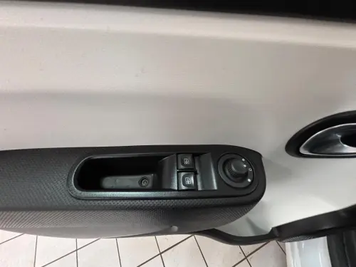 Renault Twingo Twingo III SCe 75 - 20 Zen - Photo 10