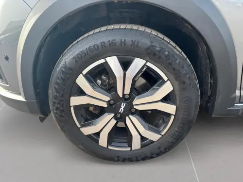 Dacia Jogger Hybrid 140 5 places Extreme - Photo 8