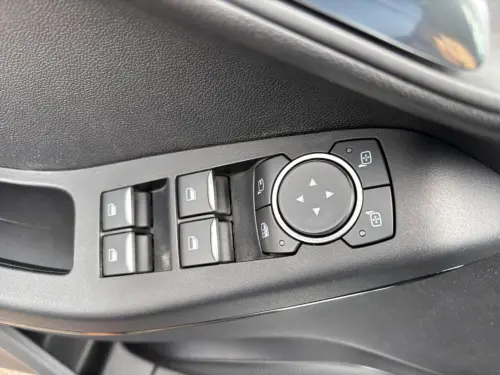 Ford Fiesta 1.1 75 ch BVM5 Connect Business Nav - Photo 10