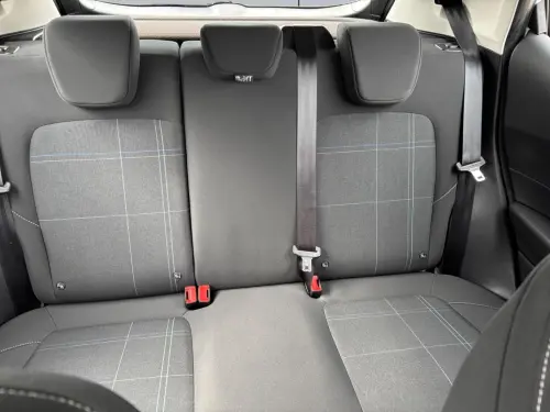 Ford Fiesta 1.1 75 ch BVM5 Connect Business Nav - Photo 17