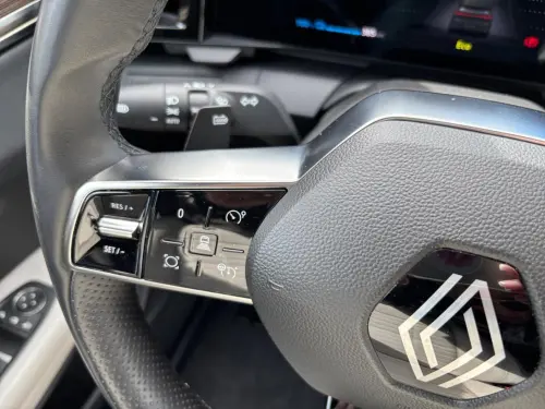 Renault Megane E-Tech Megane E-Tech EV60 220 ch super charge Iconic - Photo 13