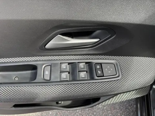 Dacia Sandero TCe 90 GSR2 Journey - Photo 10