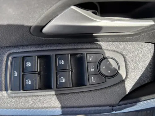 Dacia Duster Hybrid 140 Journey - Photo 10