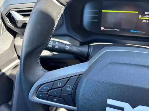 Dacia Duster Hybrid 140 Journey - Photo 13