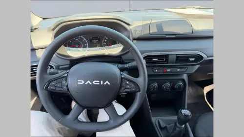 Dacia Sandero SCe 65 Essential - Photo 11