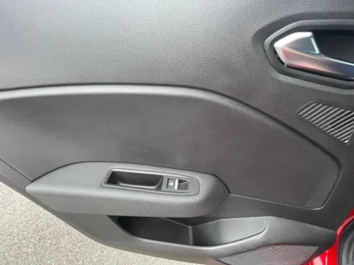 Renault Clio Clio E-Tech 140 Intens - Photo 13