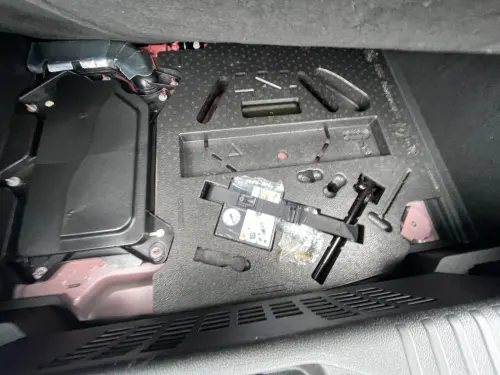 Renault Clio Clio E-Tech 140 Intens - Photo 19