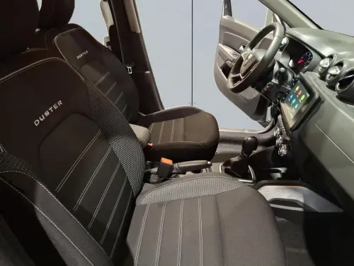 Dacia Duster TCe 150 FAP 4x2 EDC Prestige - Photo 16
