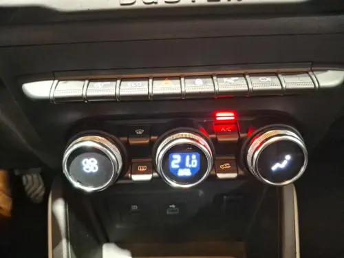 Dacia Duster TCe 150 FAP 4x2 EDC Prestige - Photo 21