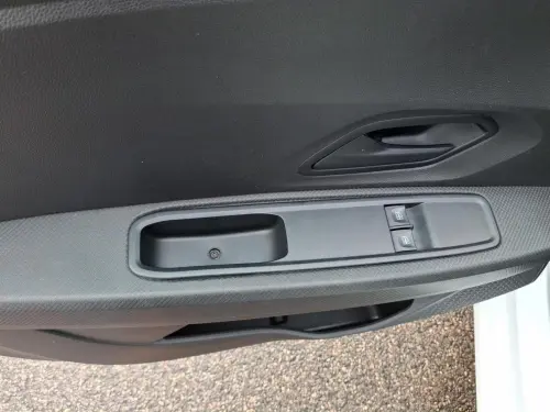 Dacia Sandero ECO-G 100 Essentiel - Photo 10